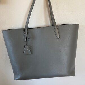 Italic Ella Everything Leather Tote w/ wristlet, grey with navy leather interior